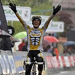 Marco Pinotti wins the fifth stage of the Vuelta al Pais Vasco 2009
